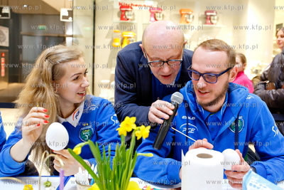 Galeria Baltycka w Gdansku. Przedswiateczne spotkanie...