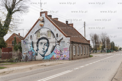 Starogard Gdański,Mural na ul. Lubichowskiej poświęcony...