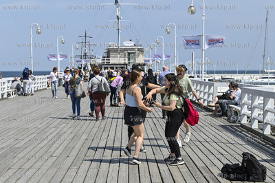Sopot. Molo, plaza i Plac Przyjaciol Sopotu. Rekordowa...