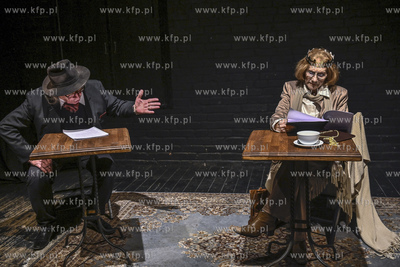 Teatr BOTO w Sopocie. Czytanie sztuki Pajace. Nz. Krystyna...