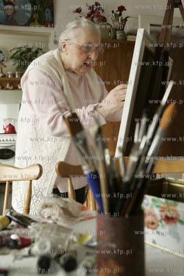 Lucyna Legut - Lucha - aktorka, malarka, pisarka. Na...