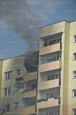 W Gdansku Zaspie wybuchl pozar w jednym z mieszkan...