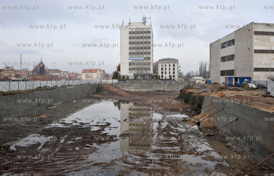 Przygotowania do budowy apartamentowcow Waterlane -...