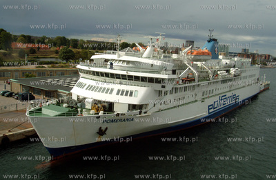 Pływający od wielu lat w barwach Polskiej Żeglugi...