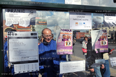 Akcja - "Czyste Przystanki" w ramach kampanii Zmieniamy...