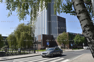 Gdańsk. Okolice ul. Wodopój. Skwer pomiędzy kanałem...