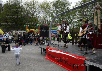 Gdansk Stadion Lechii. Festyn rodzinny przed meczem...