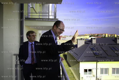 Uroczyste przekazanie do użytku 125 mieszkań wybudowanych...