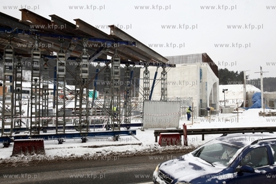 Budowa wiaduktu Pomorskiej Kolei Metropolitalnej nad...