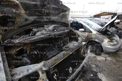 Spalone auto firmy zajmujacej sie przewozem osob Fluotaxi...