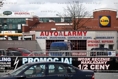 Reklamy na skrzyżowaniu ul. Kościuszki i al. Grunwaldzkiej.
14.04.2015
fot....