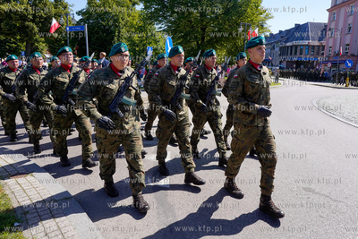 Giżycko. Wojewódzkie obchody święta Wojska Polskiego....