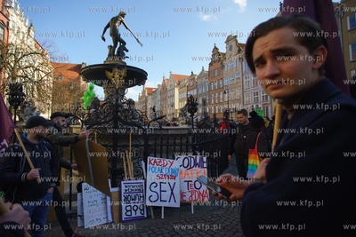 Gdańsk. 16. Manifa 2020 pod hasłem "Kobiety i Ziemia...