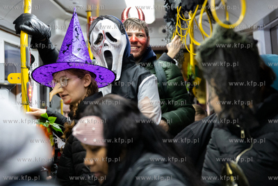 Gdńsk. Halloweenowy tramwaj. 31.10.2024 / fot. Anna...