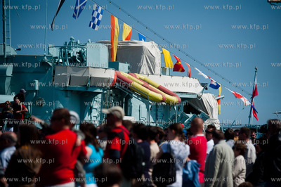 Gdynia. Skwer Kosciuszki - Plyta Marynarza Polskiego....