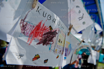 Gdansk. Petla tramwajowa w Jelitkowie. Majowka z tramwajem....