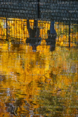 Gdansk. Jesienne, sloneczne przedpoludnie w Parku Orunskim.
27.10.2015
fot....