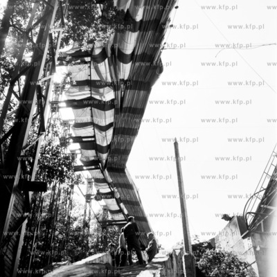 Montaż nowego dachu Opery Leśnej w Sopocie. Wymiana...