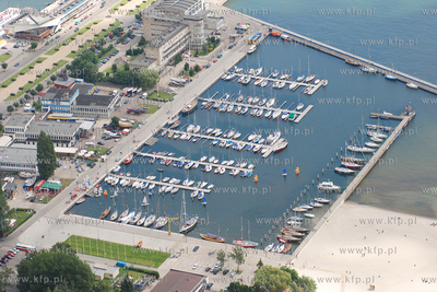 Gdynia z lotu ptaka. Nz. Gdynska Marina
29.06.2007
Fot....
