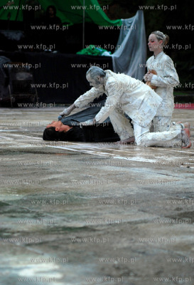 Gdansk. 12 Feta - Festiwal Teatrow Plenerowych i Ulicznych....