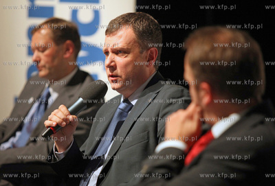 Teatr Wybrzeze - Scena Kameralna w Sopocie. Debata...