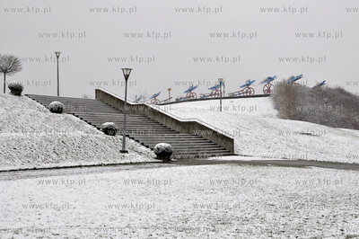 Zima w Koszalinie 29.11.2010. fot. Jaroslaw Ryfun /...