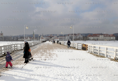 Sopot. Silne mrozy spowodowaly zamarzniecie zatoki...
