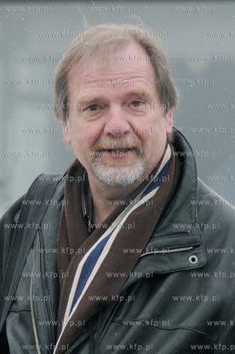 Gdynia. Fotoreporter Chris Niedenthal fotografuje Dworzec...