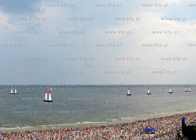 Gdynia - 4. przystanek Mistrzostw Swiata Red Bull Air...
