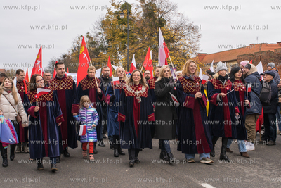 Parada Niepodległości w Gdańsku. Nz. radni miasta...