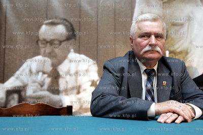 MISS WORLD 2006. Wszystkie uczestniczki konkursu zlozyly...