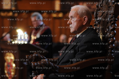 Gdansk, Dwor Artusa. Po raz kolejny wreczono medale...