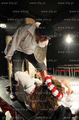 Gdansk, Teatr Wybrzeze, Czarna Scena. Proba medialna...