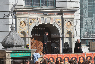 Gdansk. Dlugi Targ. Happening pt Aktorzy Przyjechali...
