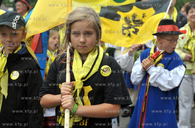 XIII Swiatowy Zjazd Kaszubow w Leborku. Barwny korowod...