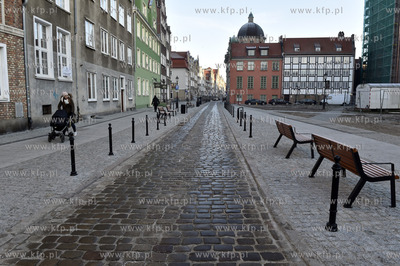 Gdańsk, ul. św. Ducha po rewitalizacji. 09.01.2018...
