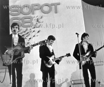 Zespol Czerwone Gitary na festiwalu piosenki Sopot...