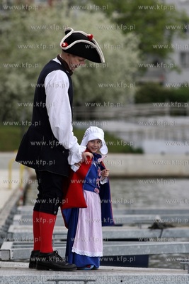Gdańsk. Festyn z Pompą na Żabim Kruku, podczas którego...