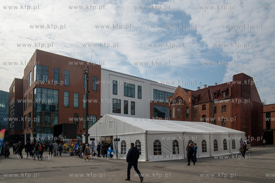 Forum Gdańsk. Warsztaty, koncert, konkursy - Niebieskie...