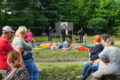 Gdynia, ul. Widna. Lato zaczyna się na Witominie!....