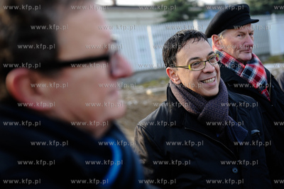 Gdansk. Uroczyste oddanie do uzytku dodatkowego pasa...