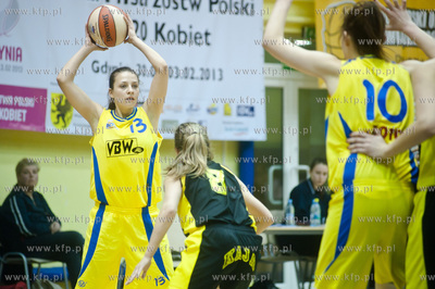 Gdynia, hala GOSiR. Mistrzostwa Polski Juniorek Starszych....