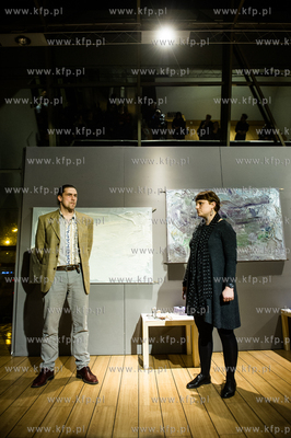 Gdansk. Klub Zak. Malarski performance Mikolaja Harmozy...