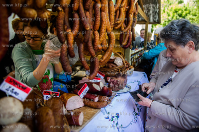 Gdansk. Oliwa. Plac przed Katedra Oliwska.X edycja...
