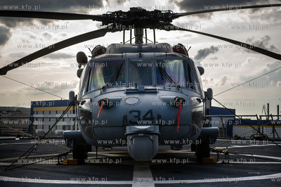 Gdynia. Wizyta amerykaskiego okretu USS Mount Whitney....