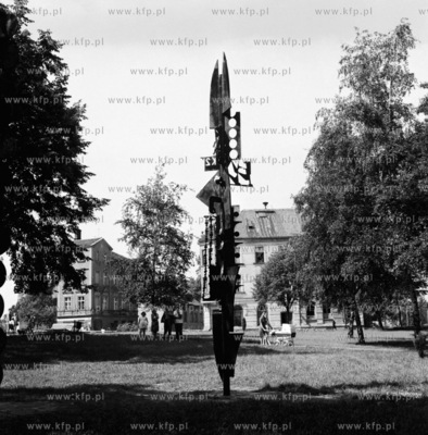 I Biennale Form Przestrzennych w Elblagu. Na zdjeciu...