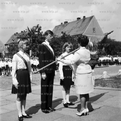 Gdańsk Chełm. Uroczystość przekazania sztandaru...