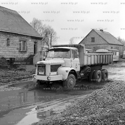 Gdanski transport budownictwa zakupil samochod ciezarowy...