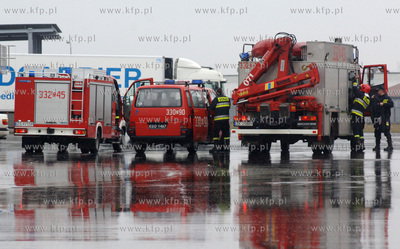 Koszalin. Trwa akcja strazakow w koszalinskiej firmie...