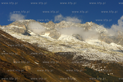 Szwajcaria, Belvedere, Berno. Jesienne Alpy w okolicy...
